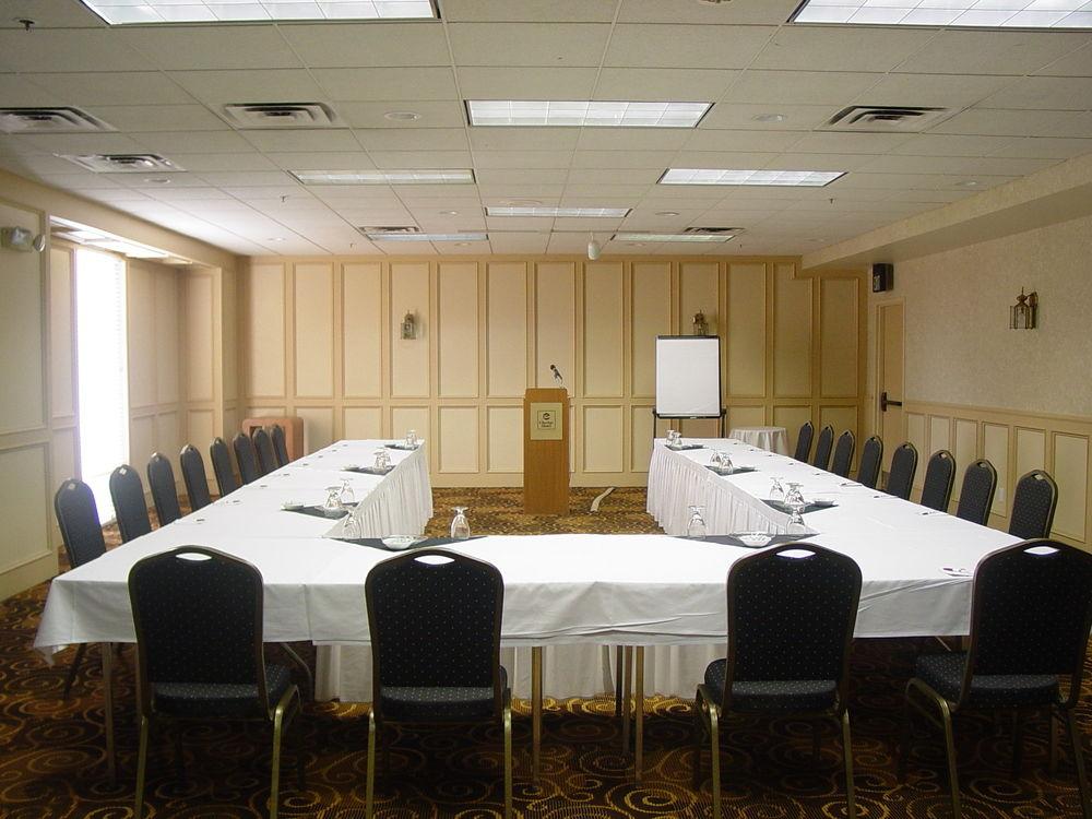 Clarion Hotel & Conference Center 콜로라도스프링스 외부 사진
