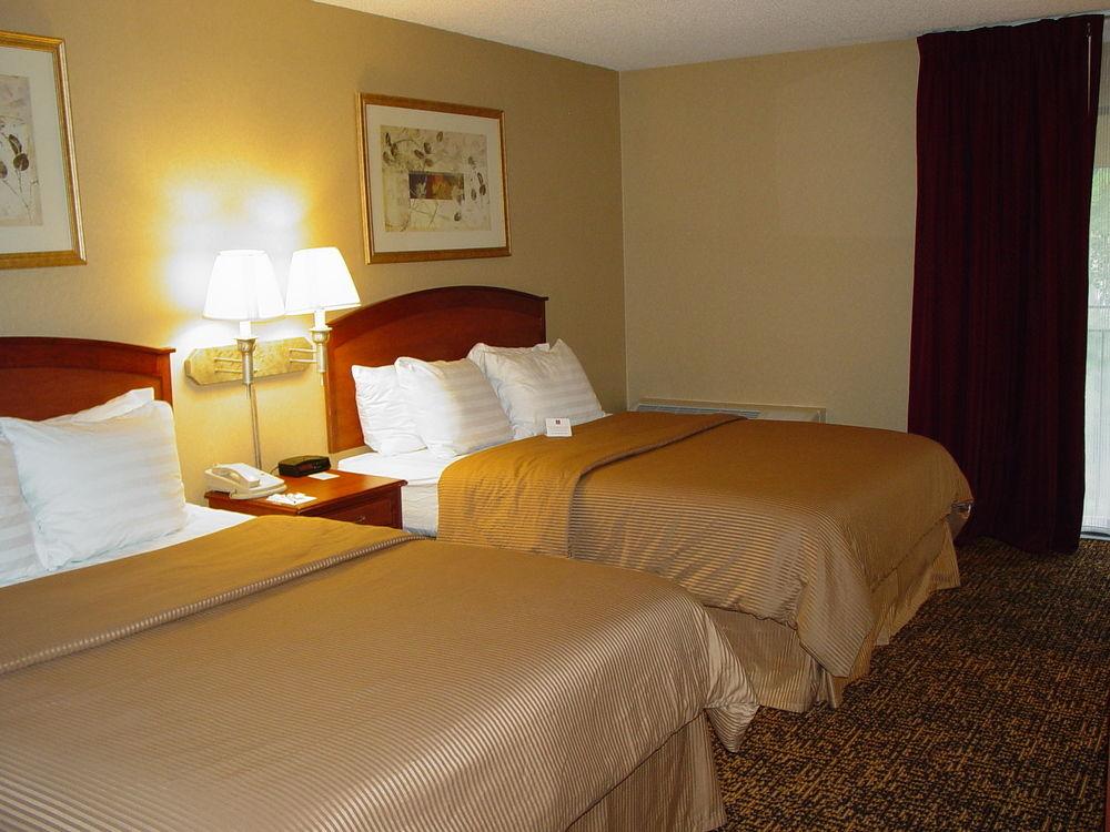 Clarion Hotel & Conference Center 콜로라도스프링스 외부 사진