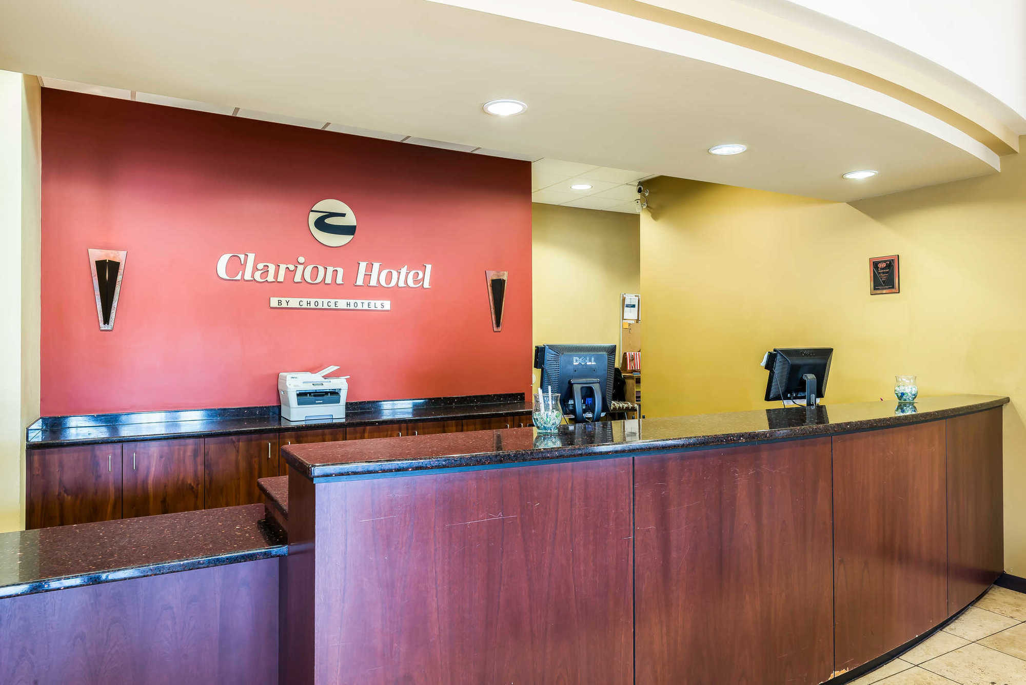 Clarion Hotel & Conference Center 콜로라도스프링스 내부 사진