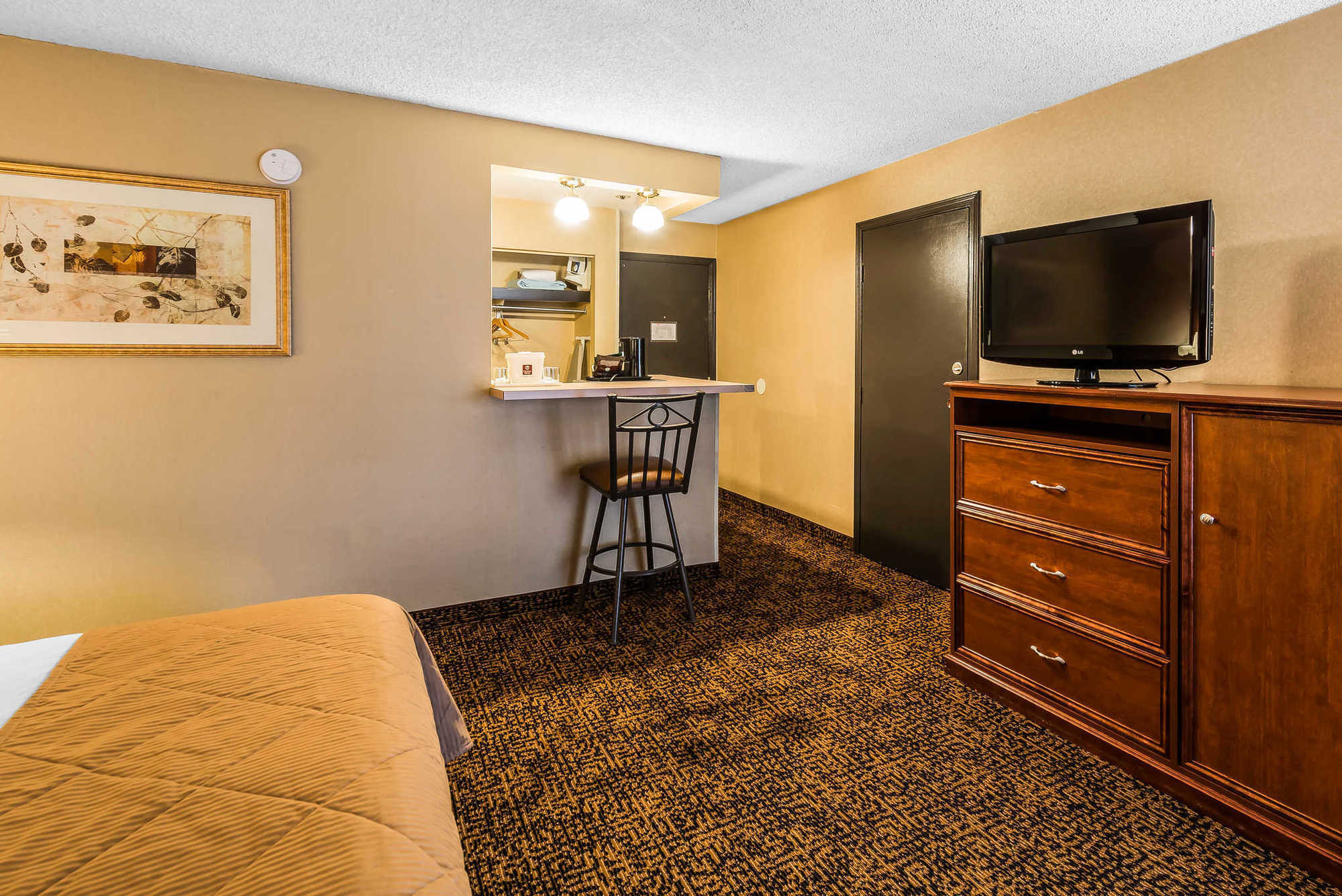 Clarion Hotel & Conference Center 콜로라도스프링스 객실 사진