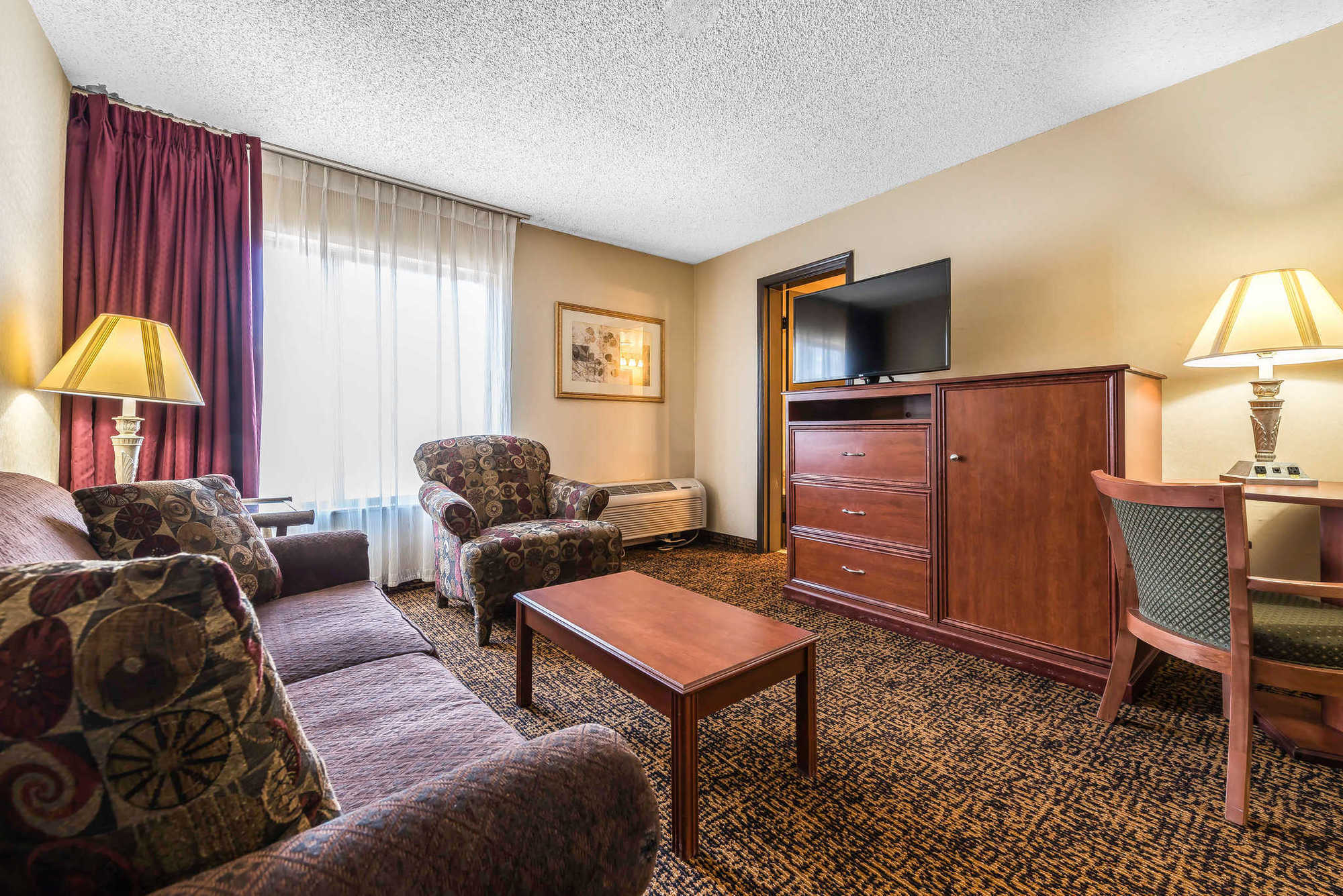 Clarion Hotel & Conference Center 콜로라도스프링스 객실 사진