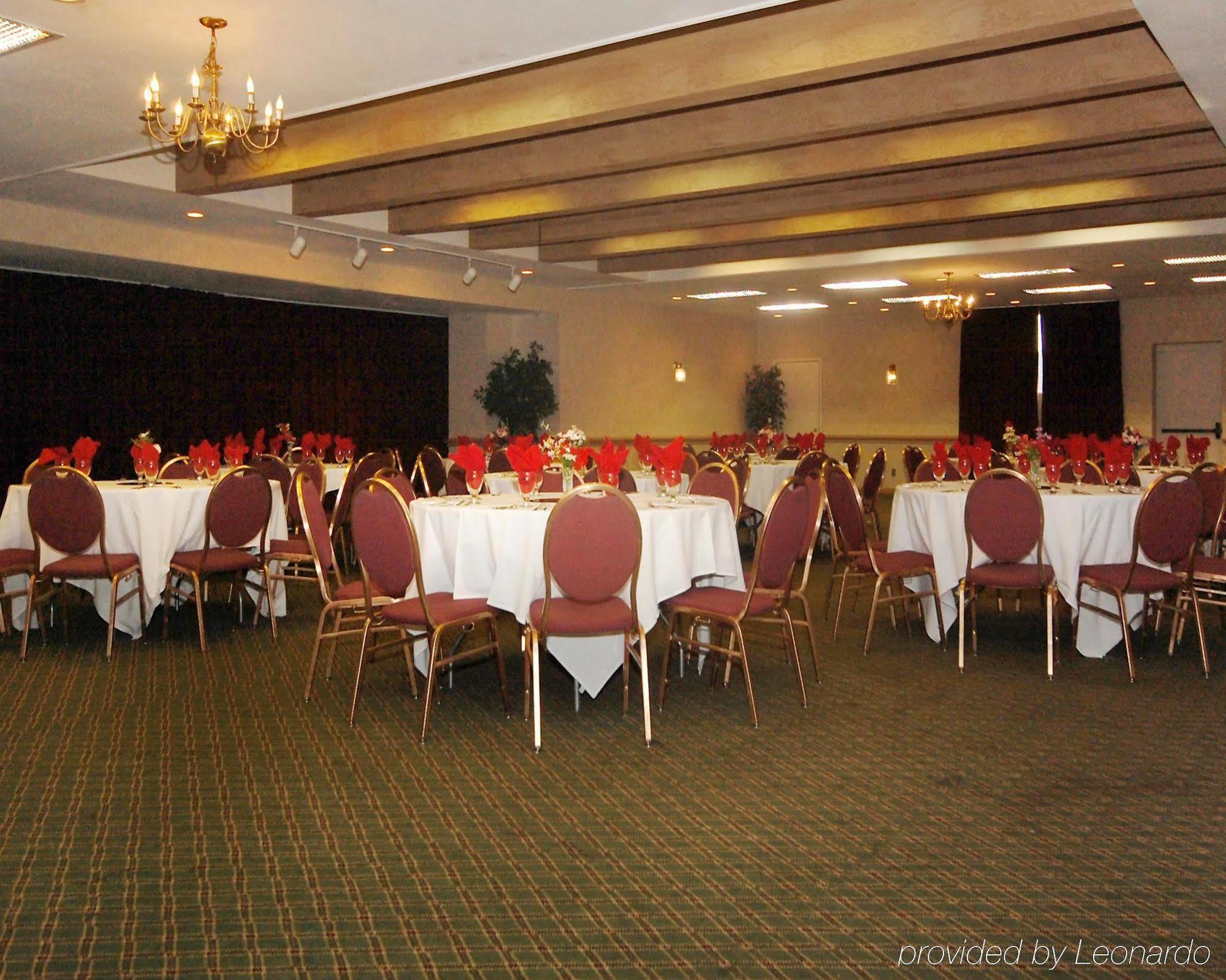 Clarion Hotel & Conference Center 콜로라도스프링스 외부 사진